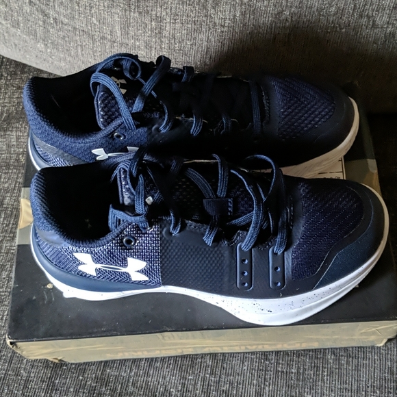 black under armour volleyball shoes